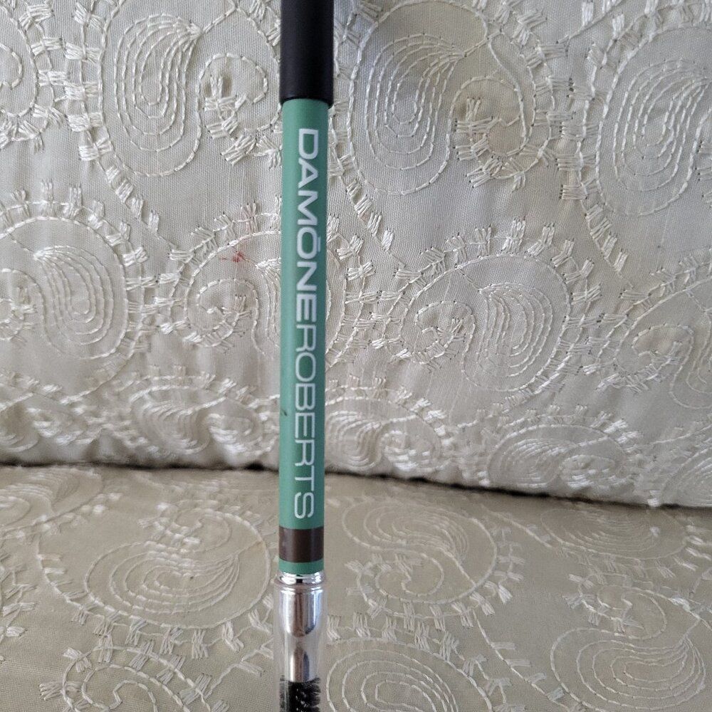DAMONEROBERTS the brow pencil  CHOCOLATE